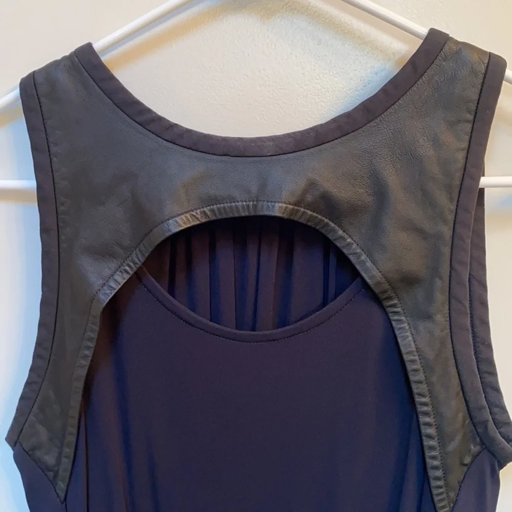 Cut25 by Yigal Azrouel. Navy & Black Leather Sleeveless top.  Size M. - Picture 2 of 5